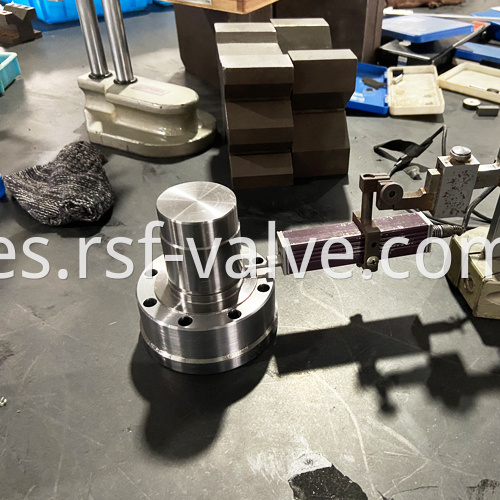 4 600lb Finish Machining Trunnion Of Side Entry Ball Valve